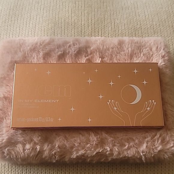 item IN MY ELEMENT Palette - Picture 3 of 5